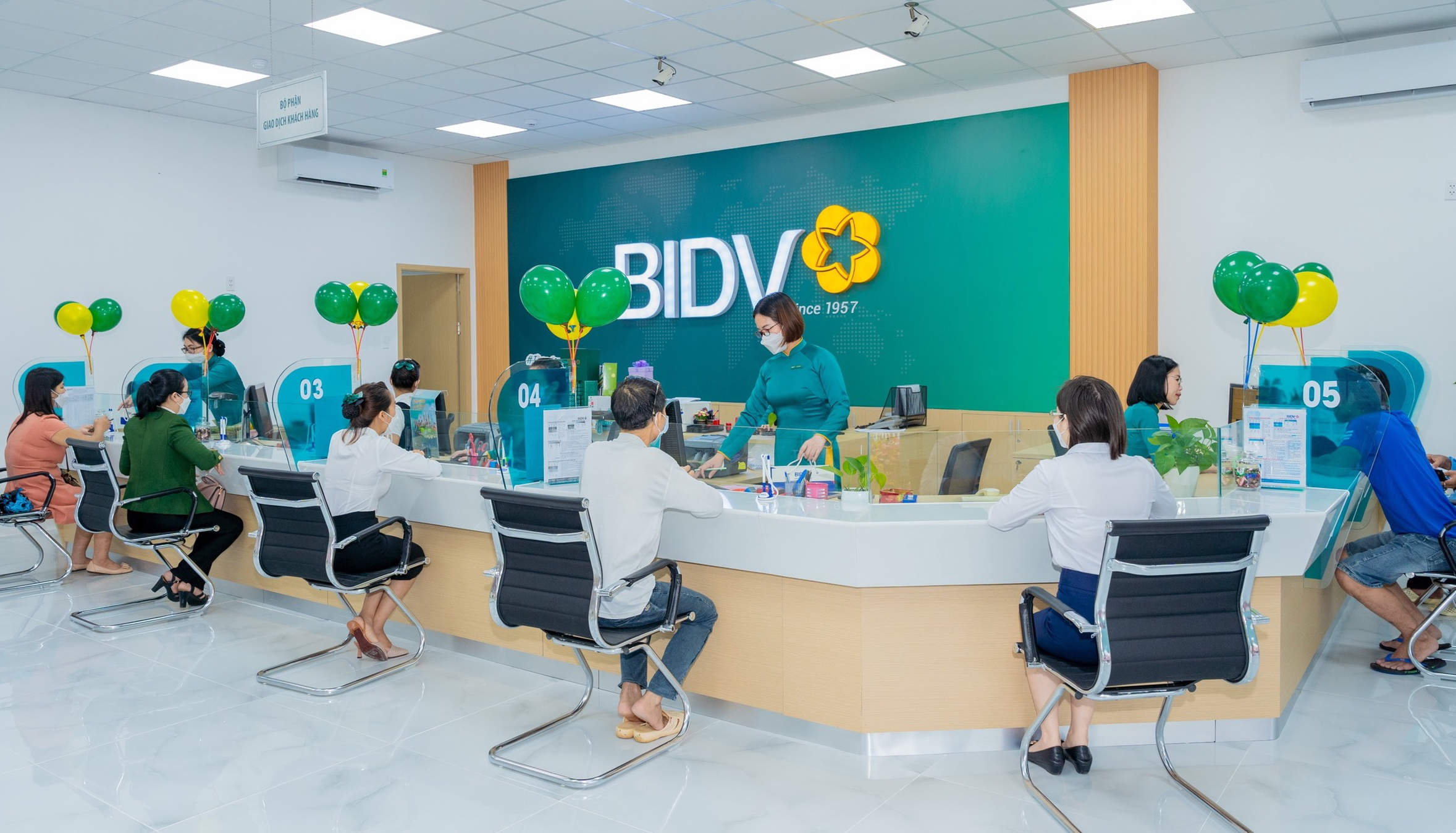 Gửi tiết kiệm có kỳ hạn tại BIDV là kênh đầu tư an toàn, sinh lời hiệu quả.